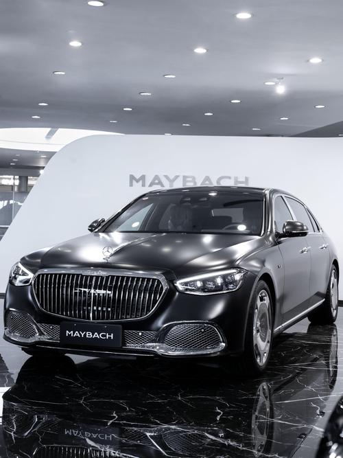 佛山318岚图汽车的售后服务让用户无忧出行，迈巴赫未来的豪华车趋势